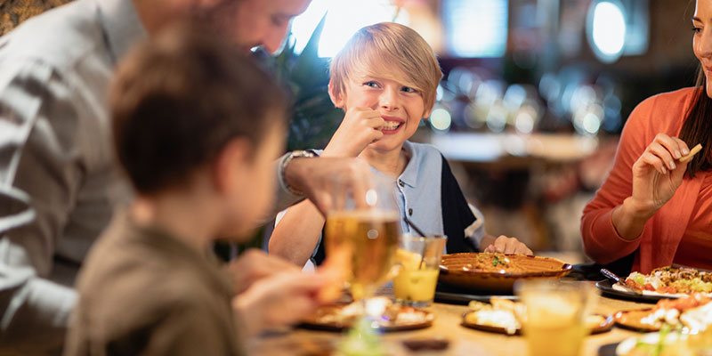 3 Great Reasons to Choose a Family Restaurant Over Fast Food 